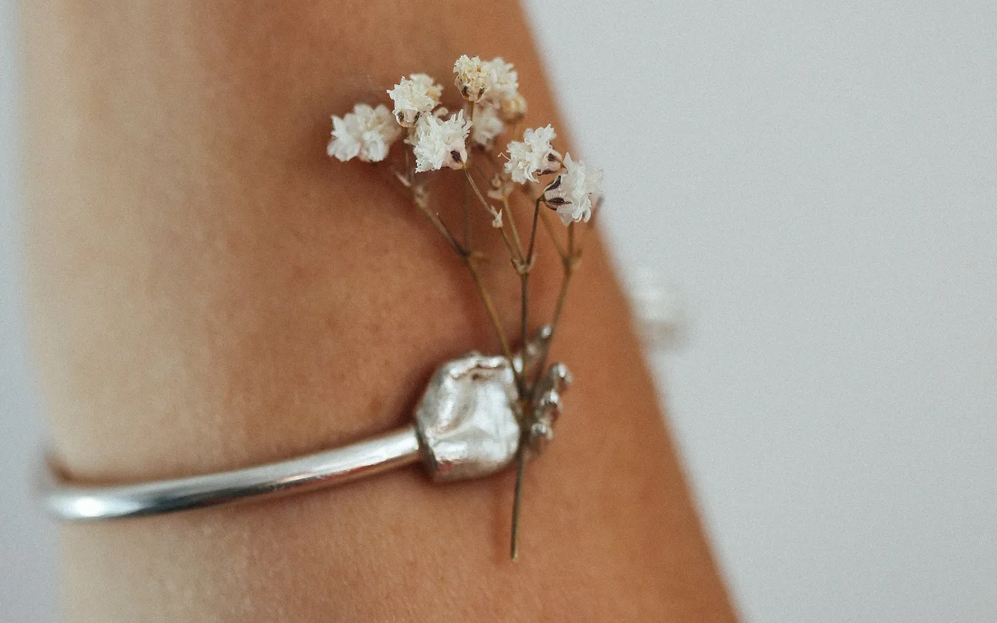 dovile_bertulyte_jewellery_hand_cuff12