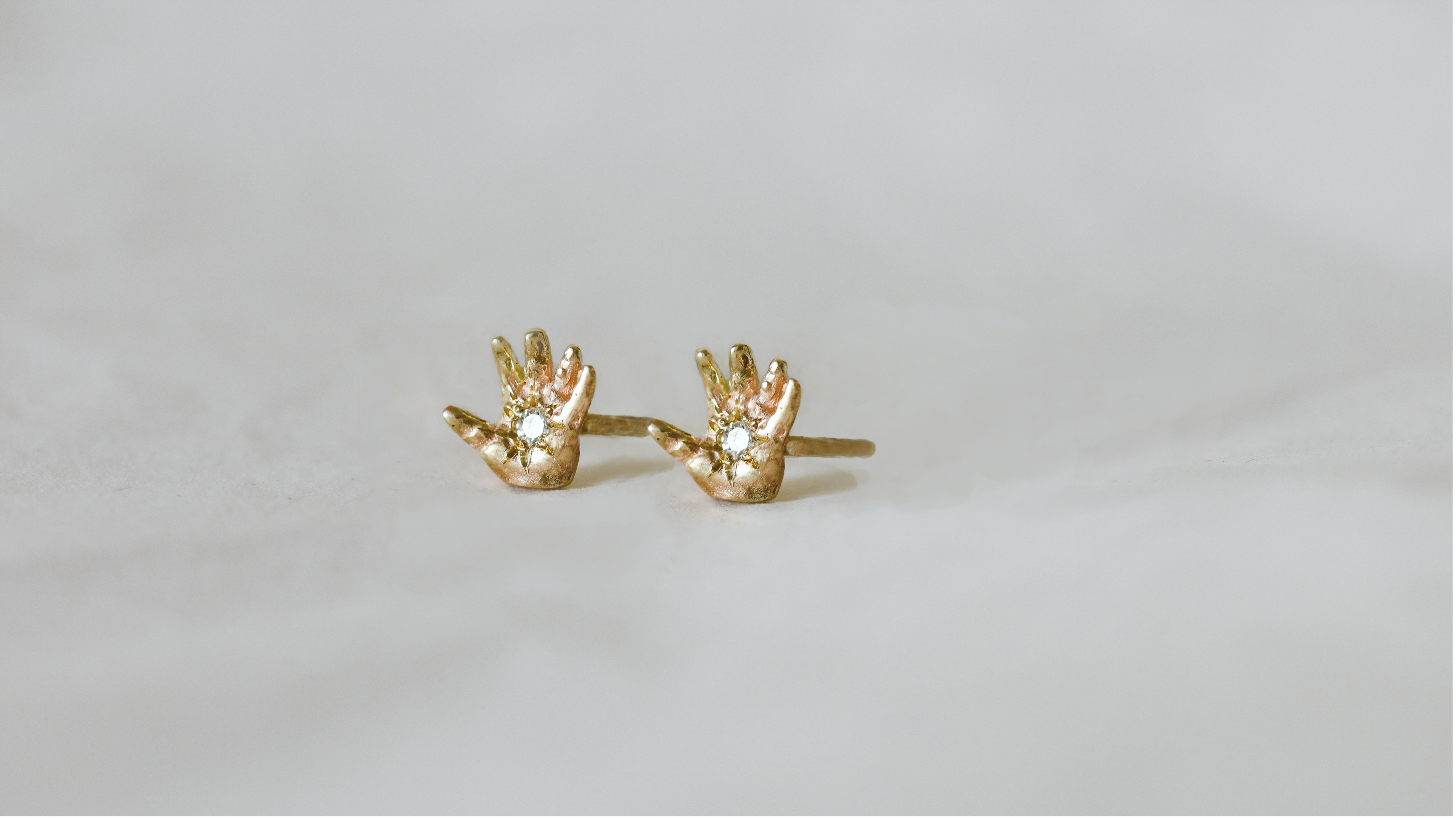 Ella | 9ct Gold Miniature Hand Stud Earrings