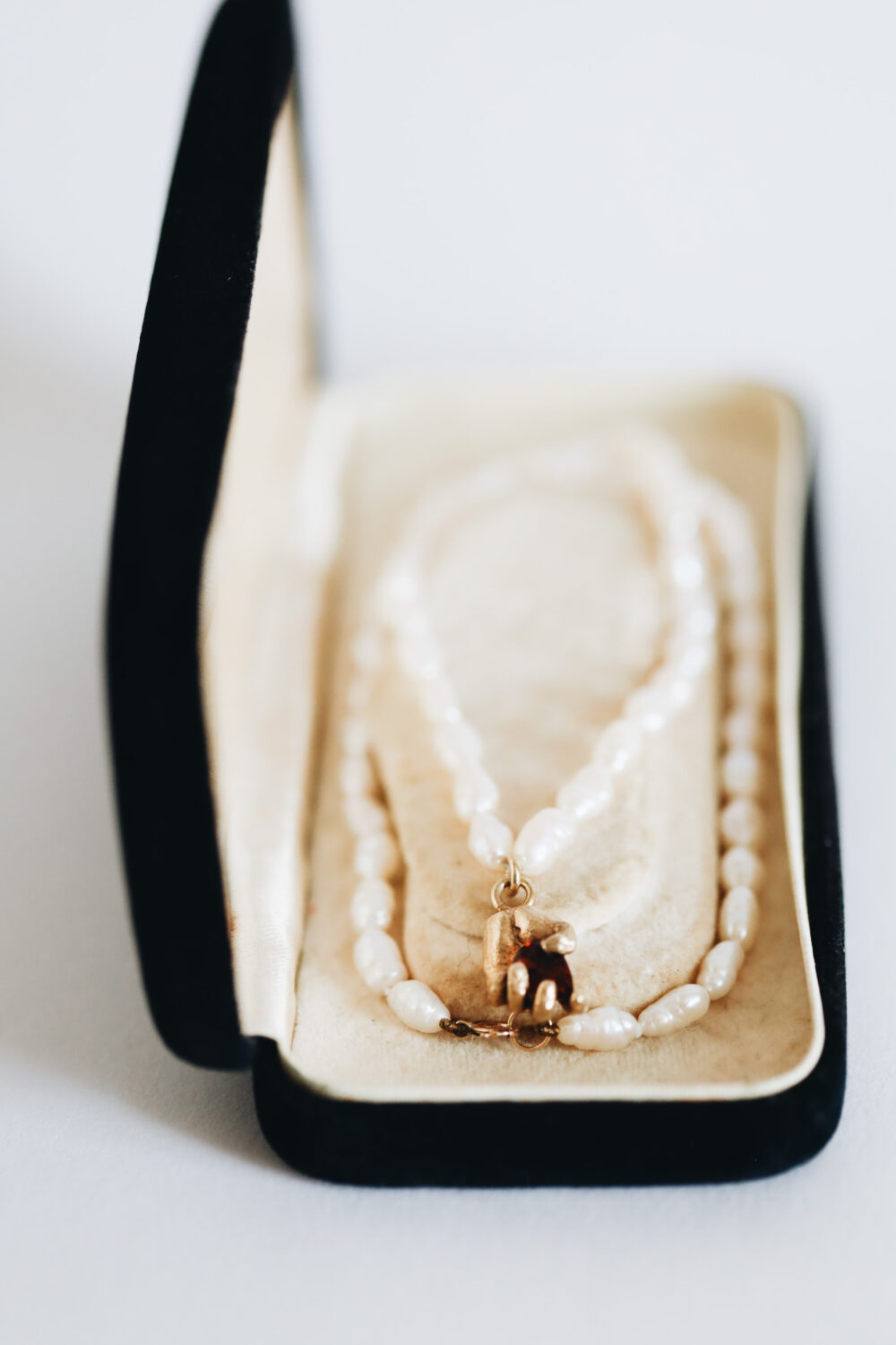 Alexandra | One of a Kind 9ct Gold Red Garnet & Pearl Pendant - Image 11